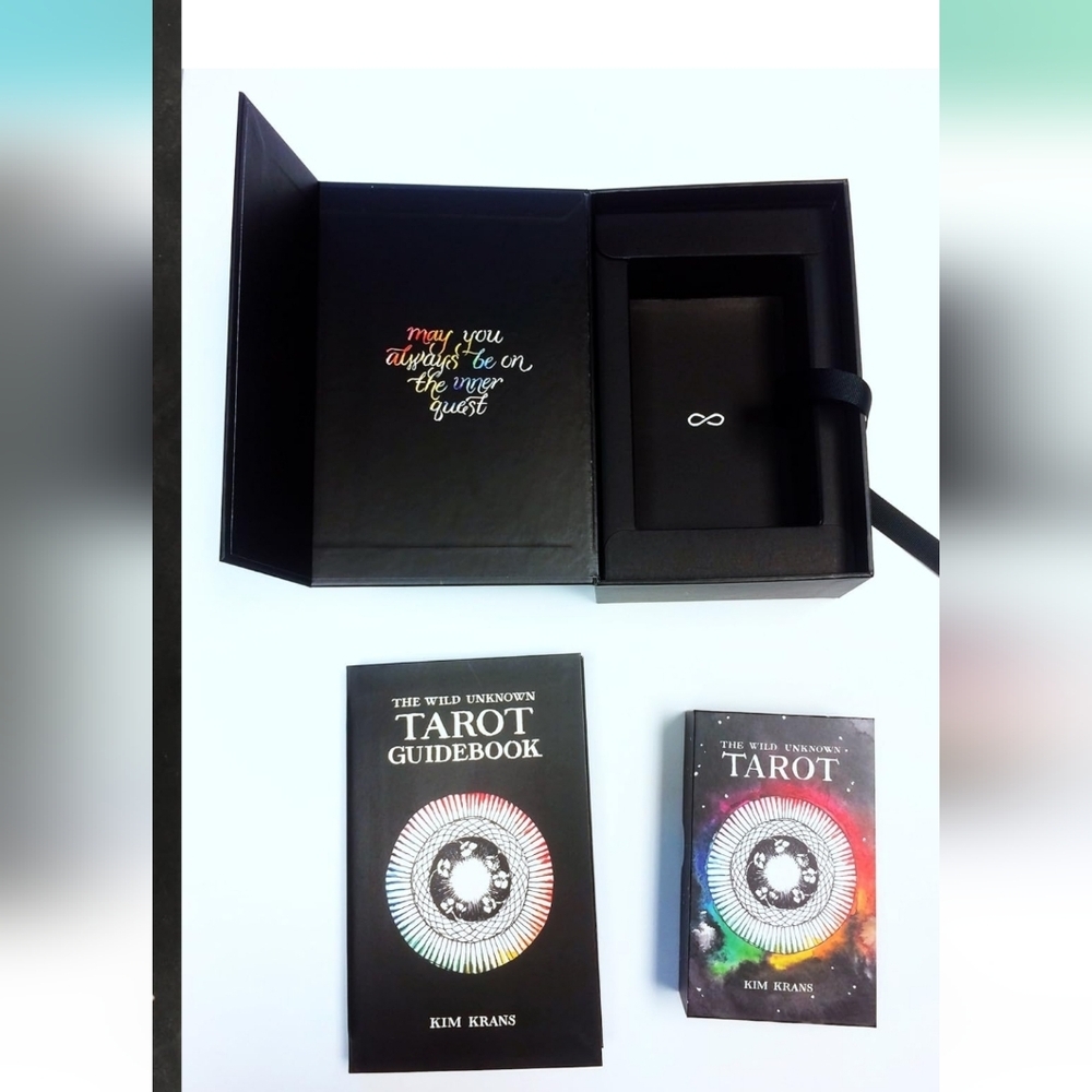 🎄The Wild Unknown Tarot Deck & Guidebook - Picture 4 of 5